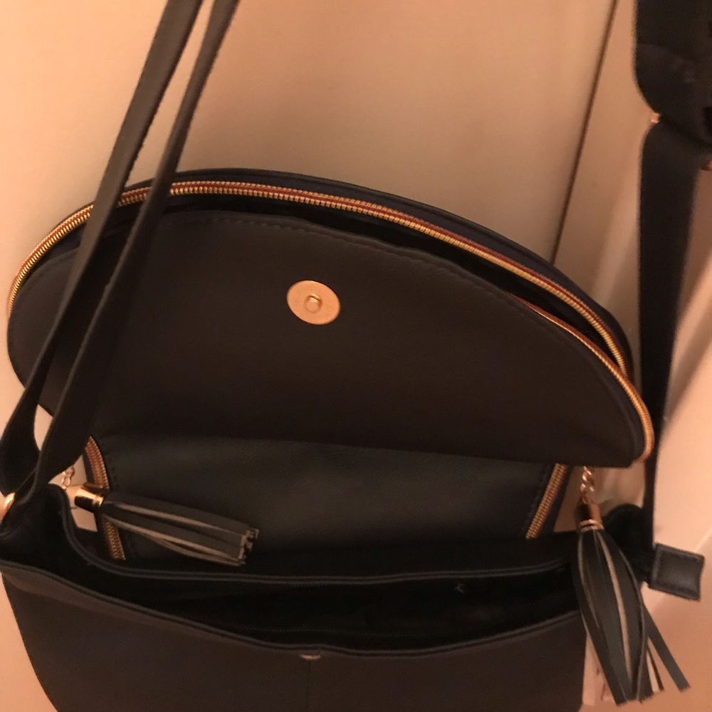 Shoulder bag elegant classy also cross-body